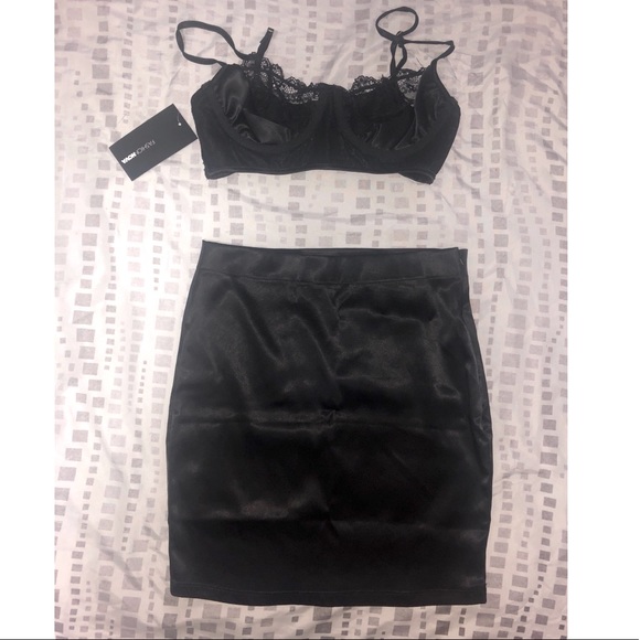 'FASHIONNOVA' Set - Picture 2 of 5